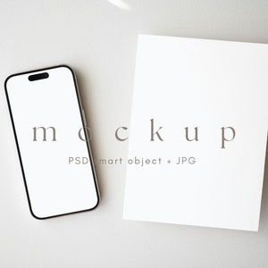 Kaart- en telefoonuitnodiging Mockup, Minimalistisch iPhone-schermmodel, Digitale mobiele telefoonuitnodigingsmodellen, Smartphone-wenskaart Mock Ups