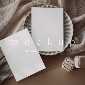 Bruiloft uitnodigingen mockup suite 5x7, twee minimalistische Boho uitnodigingskaarten mock up, dubbele kaart mockup suite, PSD slim object + JPG