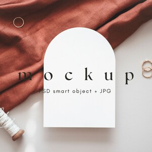 Bogen Einladung Mockup in Terrakotta, Boho Arch Card Mock Up 13x18 inch