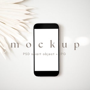 Maquete de convite de tela do iPhone, maquete minimalista de smartphone, maquetes de convite de telefone digital, maquetes modernas de cartões de felicitações