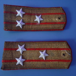 Vintage Sammlerstück Militärschilder Epauletten Uniform Infanterie Oberst Bulgarien 1960 - 1970