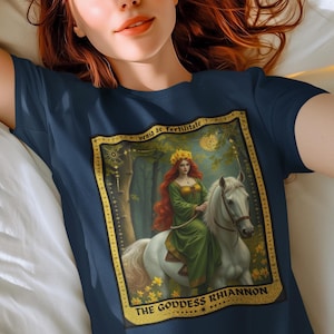 DE GODIN RHIANNON Tarotkaart T-shirt | Welshe paardengodin, vergeving, wedergeboorte, de maan en vruchtbaarheid | Keltisch Epona-T-shirt