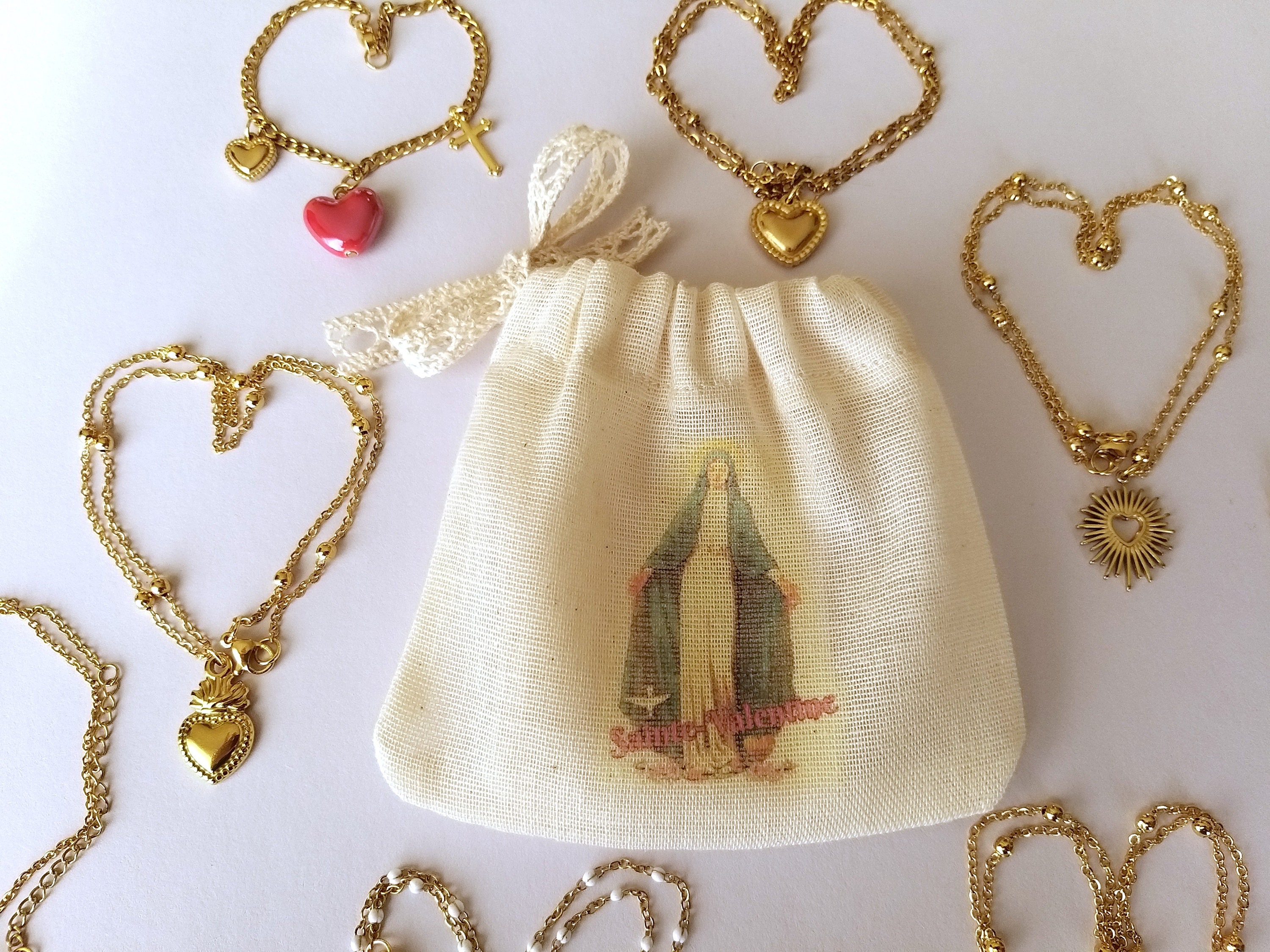 golden sacred heart necklace, ex voto necklace, sacred heart jewelry, astral heart, Virgin Mary necklace, ex voto pendant, Mother&#39;s Day gift