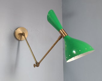Mid Century Brass Diabolo Wall Sconce Pair: Italian Stinlovo Style
