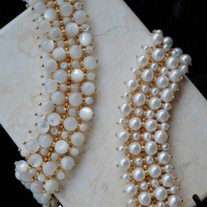 Pearlescent Symphony: Woven Pearl Wide Cuff Bracelet – Elegance for Timeless Glamour, Bridal Jewellery, Retro and Chic, Statement Jewellery