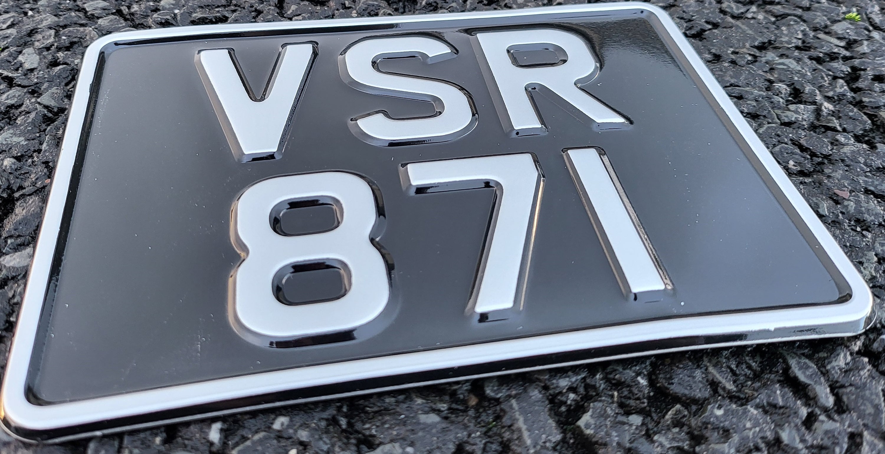 classic motorbike dealers