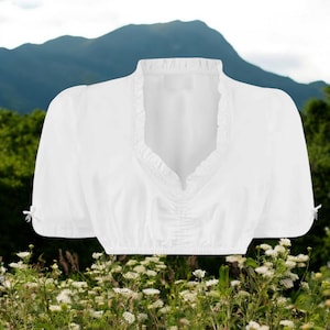 Ladies Dirndl Blouse &quot;Alwina&quot; white / authentic cultural quality clothing / Austria / Bavaria / Oktoberfest / traditional costume outfit