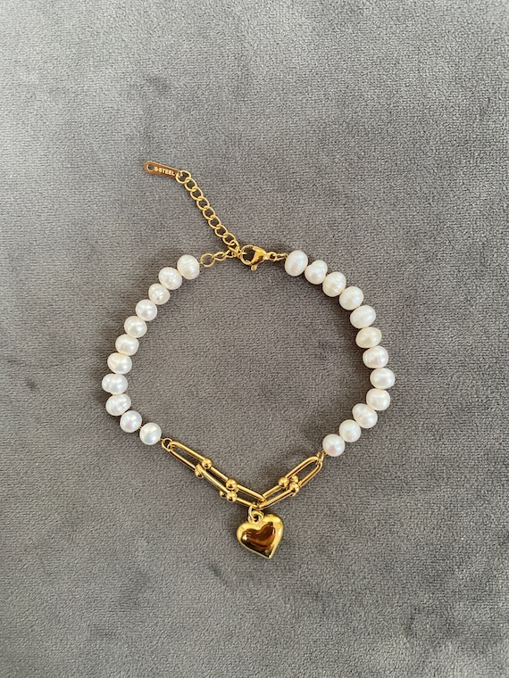 18k Gold Tiny Rice Pearl Bracelet for Her, Freshwater Pearl Heart