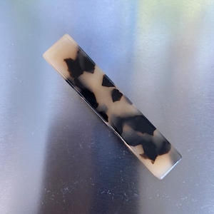 assorted marble and tortoiseshell resin hair pins for womens styling