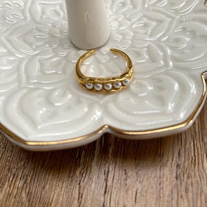 18K Gold Perle offener Ring, nicht einstellbarer Stapelring, zierliche Perle Schmuck für Frauen, Brautjungfer Geschenk, französischer Stil