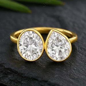 14K Solid Gold Pear Cut & Oval Cut Moissanite Engagement Ring, Toi et Moi Promise Ring, Valentine&#39;s Day, Anniversary Gift for Her