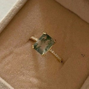 Anel de Ágata Musgosa Natural - Anel de Ágata Musgosa com Corte Esmeralda - Dourado/Prateado - Delicado - Anel para Usar em Conjunto - Anel de Promessa/Aniversário para Mulheres - Presente de Natal