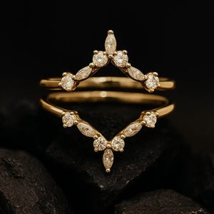 Aliança de casamento com moissanita de curva dupla em ouro 14K, anel de empilhamento, alianças combinando, anel de noivado, aliança de compromisso, presente de Natal.