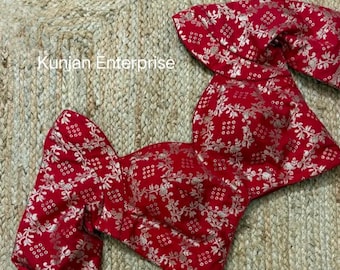 Red Brocade Bandhni Blouse: Sweetheart Neckline, Elbow Sleeves