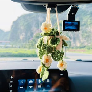Crochet flower for car, crochet daisy pot, car hanging accessories, rearview mirror hanger, hanging crochet flower, hanging flower for car