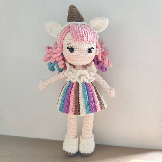Pink hair doll, Sofia crochet doll, birthday gift for girls, pony pink hair crochet doll, amigurumi personalized doll, crochet doll for sale
