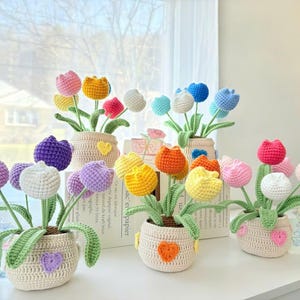 Mothers Day Gift, Crochet tulip flower pot, crochet flower bouquet, crochet tulip pot, gift for mom, gift for her, artificial flower decor