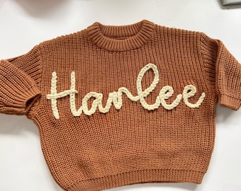 Handgestickter Baby Pullover, personalisiertes Geschenk für Kleinkinder