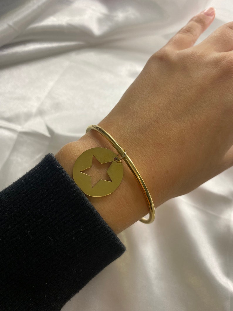 golden stainless steel bangle with charm étoile dans rond L