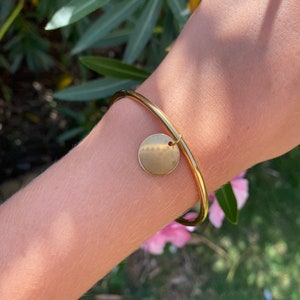 golden stainless steel bangle with charm rond simple