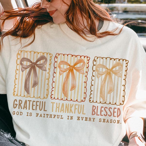 Soft Grateful Thankful Blessed Bow Graphic Crewneck