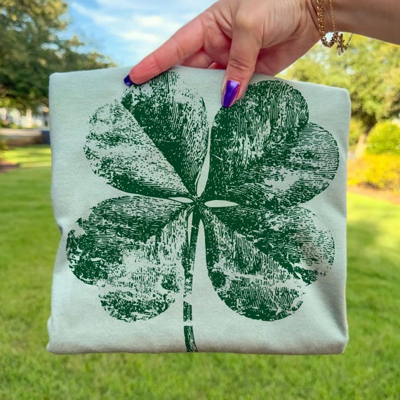 Halftone Four Leaf Clover Distressed Png, Pixel Art Lucky Clover