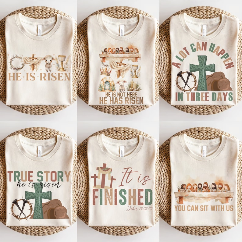Puede incluir: Seis dise&ntilde;os diferentes para camisetas con temas cristianos. Los dise&ntilde;os presentan cruces, l&aacute;pidas y textos como "Ha resucitado", "Historia real", "Est&aacute; terminado" y "Puedes sentarte con nosotros".