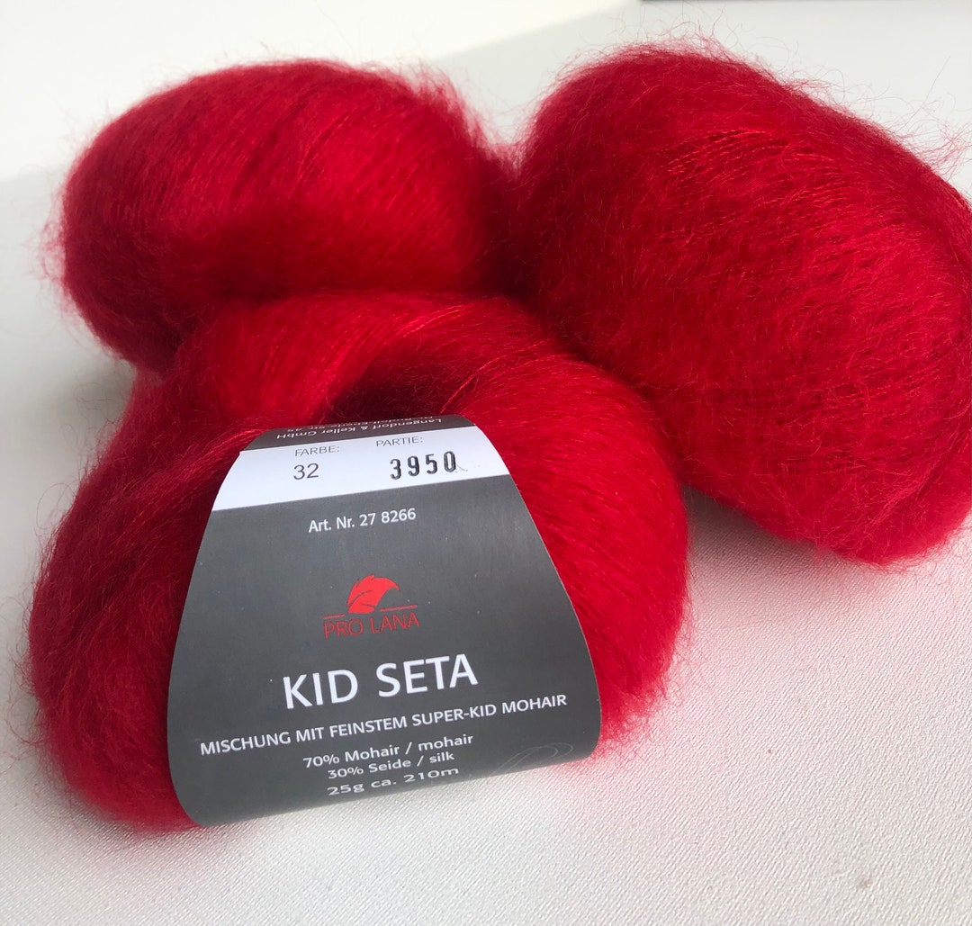 Steiff the Mohair Classic Teddy Bear fur is a dark red color #001901 Ex