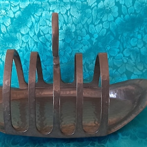 Hammered Pewter Boat Shaped Toast Rack. c,1950s Art Deco