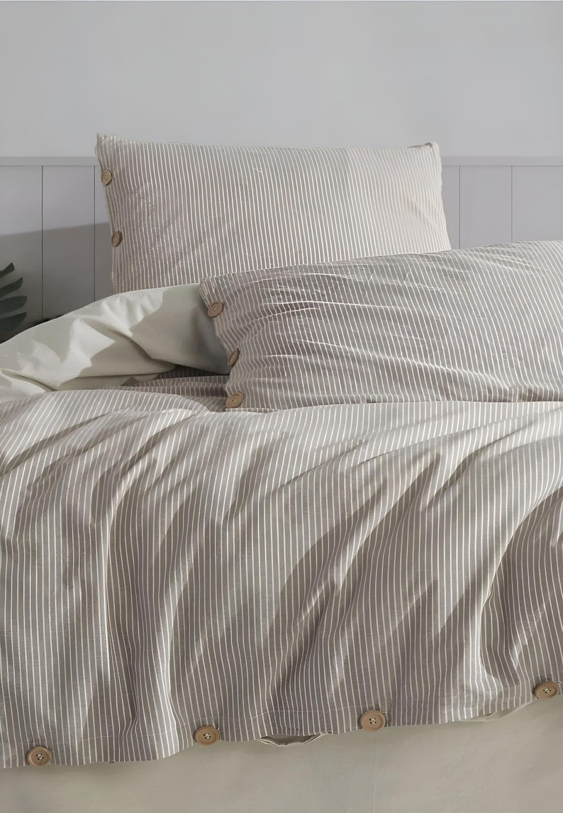 Brown striped king size duvet cover set