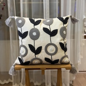 Punch Floral Cushion Cover,  Floral Pillow, Scatter Floral Cushion, Decorative Cushion, Woven Pillow, Crochet Pillow, Handmade Gift