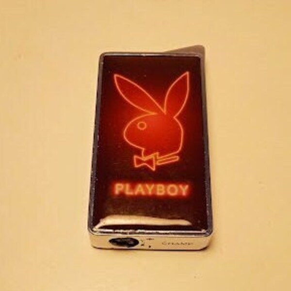 Joli briquet " PLAYBOY " métal argenté reservoir gaz années 1990 révisé collection cadeau vintage collector accessoire fumeur