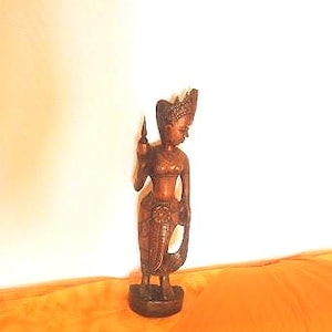 Rare and unique, beautiful ASIA statuette, raw wood, hand carved, very good condition, collection, decoration, gift, craft; home