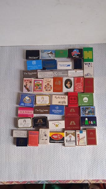 Very rare, unique collection of 44 matchboxes from around the world, old, good condition, vintage 1970/2002, philumenia
