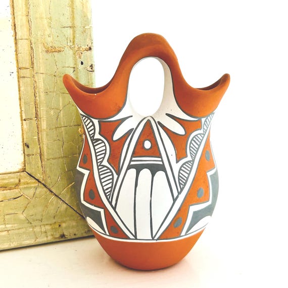 Mary Small Jemez Pueblo Wedding Vase: Signed Native American