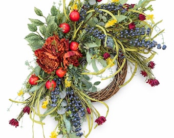 Herbstlicher Granatapfelkranz (61 cm), Pfingstrosen- und Heidelbeerkranz in Rostrot, asymmetrische Herbstdekoration für die Haustür, Erntedankfest