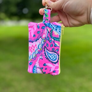 Rosa Paisley Reißverschluss Schlüsselanhänger, Adrette Geldbörse, Brieftasche im Palm Beach Stil
