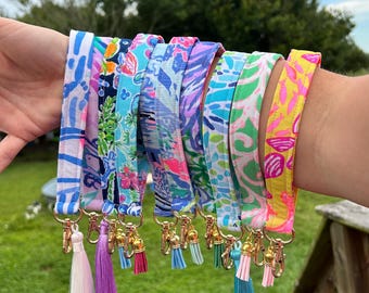 Llavero Preppy con pinza de langosta y estampados de Palm Beach