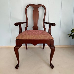 Pennsylvania House Dining Armchair-Queen Anne Style-High End Vintage Entryway Chair-Solid Cherry-Splat Back-Personalized Holiday Gift