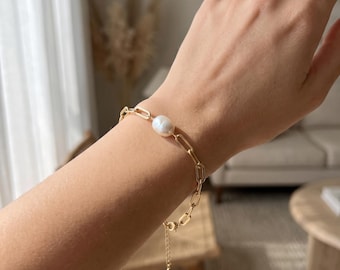 Single Pearl Bracelet, Gold Paperclip Chain, Gift for Her