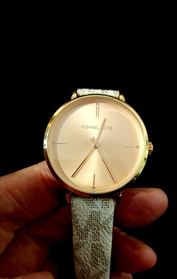 Michael Kors Watch MK7128 Michael Kors Jayne Three Hand Rose Gold Dial White Leather  main image 4