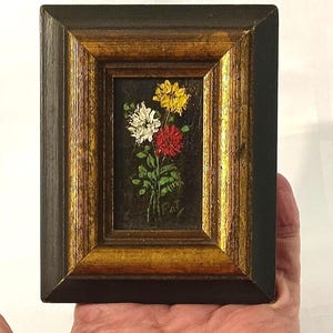 12/9.5 cm FLORAL STILL LIFE / Small Flower Oil Painting on Board. Vintage Wall Decor Wall Art.