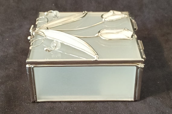 Square Jewelry Box made of Frosted Glass, Pearl T… - image 2