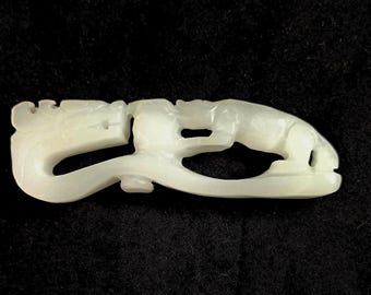 Gancho de cinturón antiguo chino de jade blanco, dinastía Qing, siglo XIX, dragón de nefrita tallado y chilong, Canglong Jiaozi, objeto de erudito, 9,5 cm