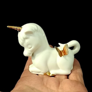 7.5 cm Porcelain Unicorn Figurine with Butterfly by Enesco 1982 Vintage.
