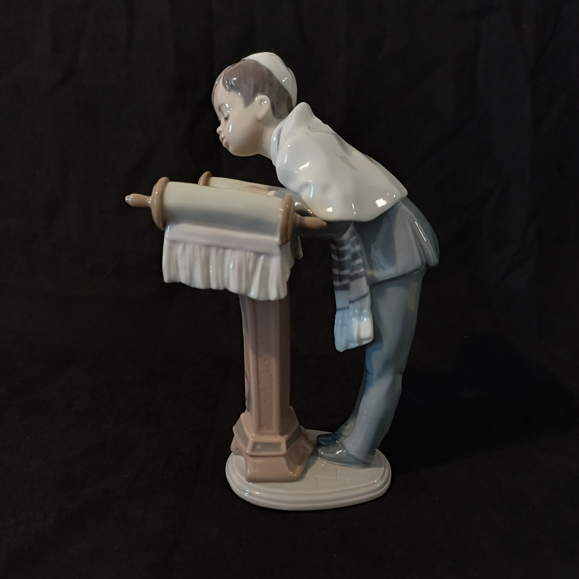 Lladro Figurine Retired Bar Mitzvah Day Vintage 6004 With