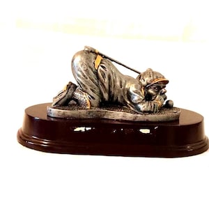 21 cm Golf Cup in Comic Book Style. Funny Golf Figurine, "Duffer Trophy" Award.