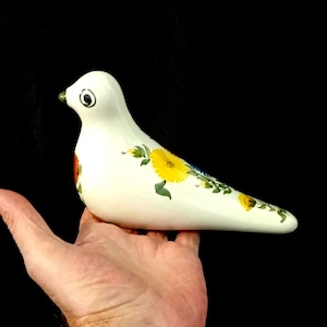 19.5 cm Ceramic Dove Bird, Hand Painted in Talavera Folk Art Style. Made in Peru. Vintage.