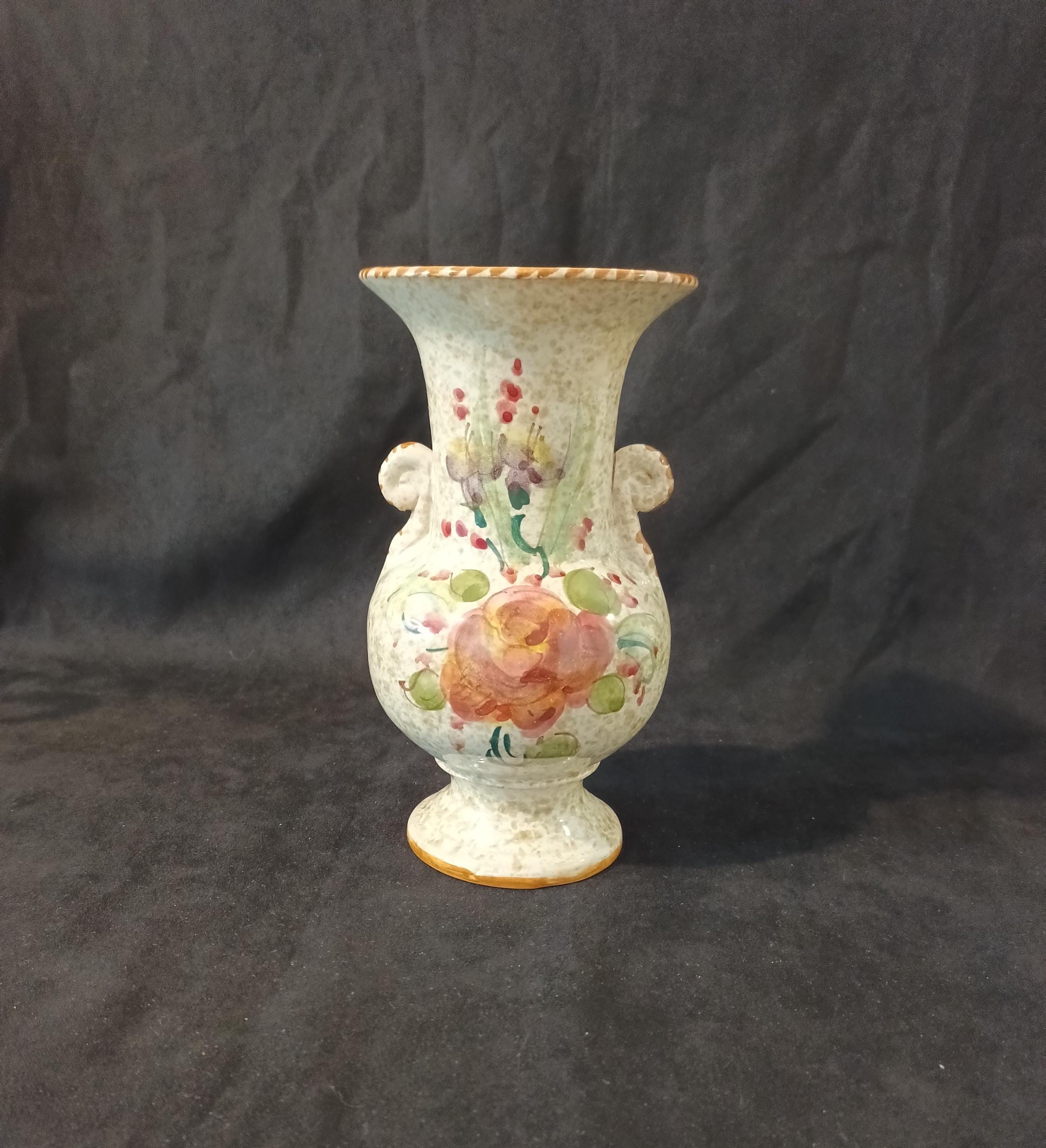 Gubbio Vase - Etsy