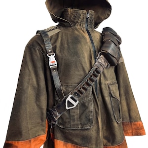 Inspired By Star Wars Bo Katan , Mandalorian, Jedi, Fallen Order Cal Kestis Poncho With antique leather belt.